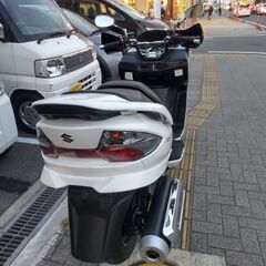 月末まで限定価格！スカイウェイブ２５０　タイプＭ　後期型７段変速・グリップヒーター・ナックルガード付きの画像