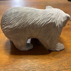木彫りの熊　白くまリメイクの画像