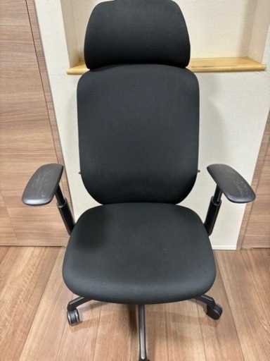 オカムラ シルフィー エクストラハイバック 背クッション 可動肘 樹脂脚