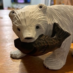 木彫りの熊　白くまリメイクの画像