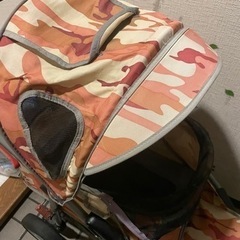 ペットバギー　ベビーカー　ストローラー　ペットカート　散歩　迷彩柄の画像