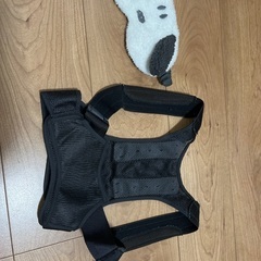 美品‼️スヌーピーアイマスク&小学生用姿勢矯正ベルト