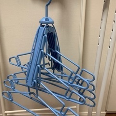 ハンガー　折りたたみ機構付きの画像