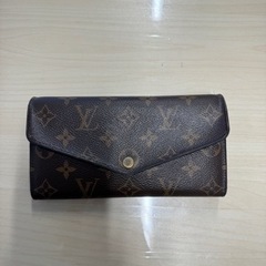 VUITTON 長財布