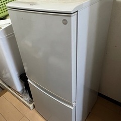 シャープ冷蔵庫　中はきれい