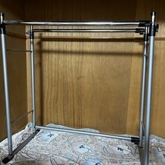 ステンレスハンガーラック　11/29まで　0円