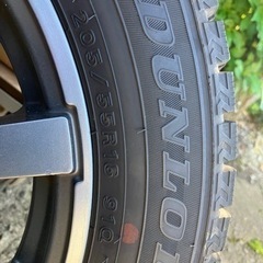 2022年12月製造のスタッドレスタイヤ4本セット　205/55R16 91Q アルミホイール付きの画像