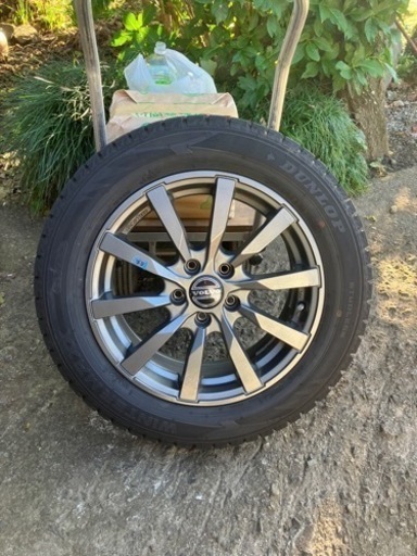 2022年12月製造のスタッドレスタイヤ4本セット　205/55R16 91Q アルミホイール付き