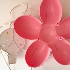 IKEA ルームライト フラワー ピンクの画像