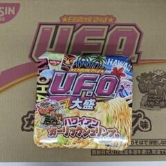 日清焼きそばUFO 大盛りハワイアンガーリックシュリンプ1ケース...