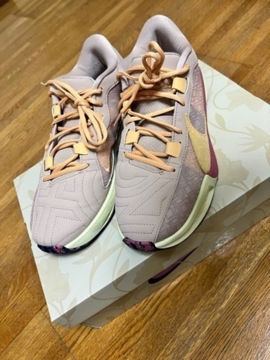 バスケットボール zoom freak 5 EP 26.5cm