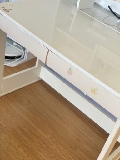 14万購入　子どもから大人まで高級机　ライト　コンセント付き　幅100cm❌深さ77cm❌高さ73cm