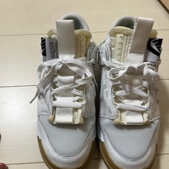 NIKE スニーカー　新品　定価16000の画像