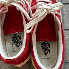VANS 赤　スニーカー23センチの画像