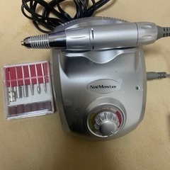 ネイルマシーン