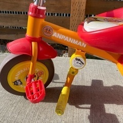 アンパンマン三輪車の画像