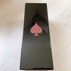 高級シャンパン アルマンド 空瓶の画像