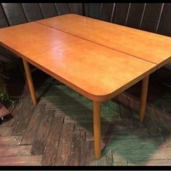 【無料】ダイニングテーブルの画像