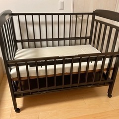 【ベビー布団・ベッドガード付き】ベビーベッドの画像