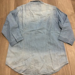 新品セール❗️ブランド⭐️サンプル品シャツ2枚セットS⭐️半袖デニム7部袖　訳ありの画像