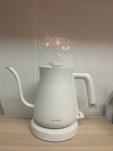 電子ケトル(バルミューダ)