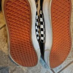 VANS ﾁｪｯｸｽﾆｰｶｰ美品の画像