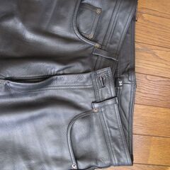 本革パンツ　ブーツカット　　ウエスト８６CMの画像