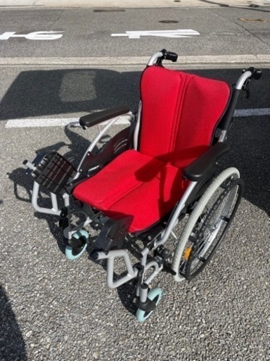 【美品！】折りたたみ車椅子をお譲りします