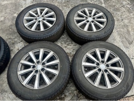 ブリヂストン　スタッドレス　最高峰　ブリザックVRX3 195/65R15 2ヶ月使用