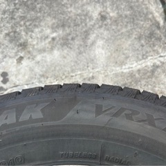 ブリヂストン　スタッドレス　最高峰　ブリザックVRX3 195/65R15 2ヶ月使用