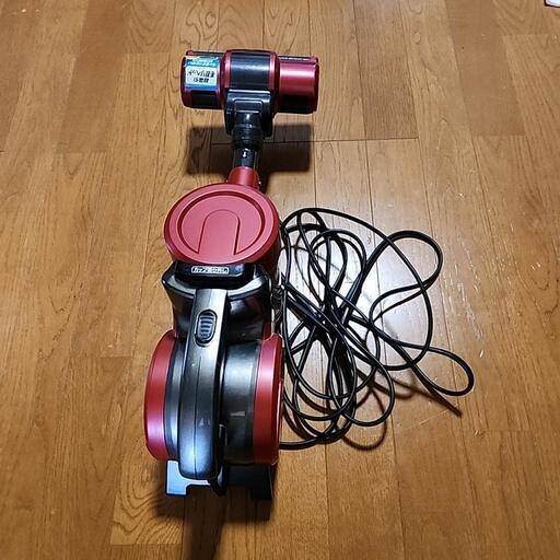 【売約済み】efeelアイリスオーヤマ電気掃除機ESC-55K-R