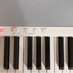 電子ピアノ　KORG B2SP 2022年製　椅子付き　新品同様の画像