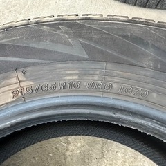 215/65R16 スタッドレス　98Q  iG70 Yokohama iCE GUARD の画像