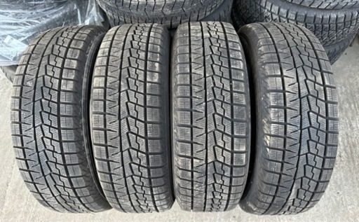 215/65R16 スタッドレス　98Q  iG70 Yokohama iCE GUARD