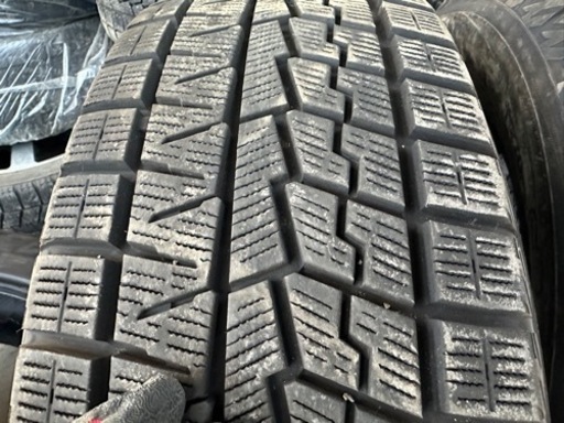 215/65R16 スタッドレス　98Q  iG70 Yokohama iCE GUARD 