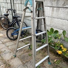 アルミ脚立