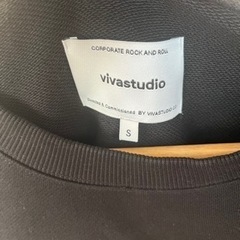 VIVASTUDIO スウェット　韓国ブランドの画像