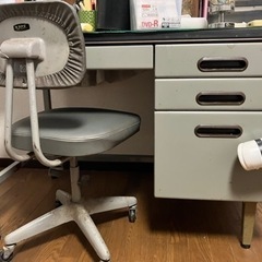 お話中　家具 オフィス用家具 机の画像