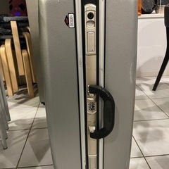 キャリーケースの画像
