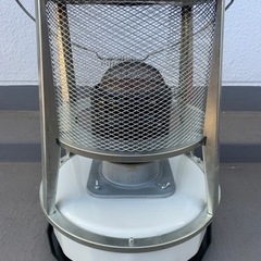 【終了】ポータブル石油ストーブ白レトロ風の画像