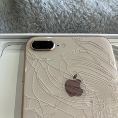 【中古】iPhone8Plus  本体の画像