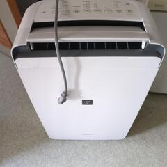 除湿機　プラズマクラスター　SHARP