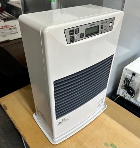 お引取り限定 美品 21年11月製 サンポット FF式温風石油ストーブ FF