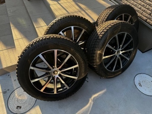 DM-V3 スタッドレスタイヤ　235/60r18