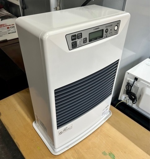 お引取り限定 美品 21年05月製 サンポット FF式温風石油ストーブ FF-4211TL S 木造11畳/コンクリート18畳