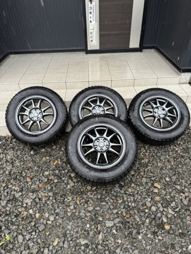 使用期間1年未満　ヨコハマスタッドレスホイールセット