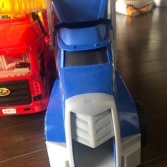 おもちゃ　車の画像