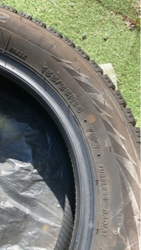 155/65R14　スタッドレスタイヤ　
