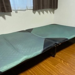 折りたたみベッド、シングルの画像