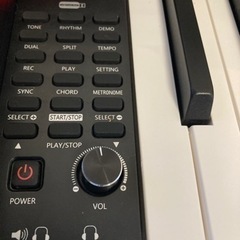 【CARINA】 電子ピアノ 88鍵盤 ペダル付きの画像